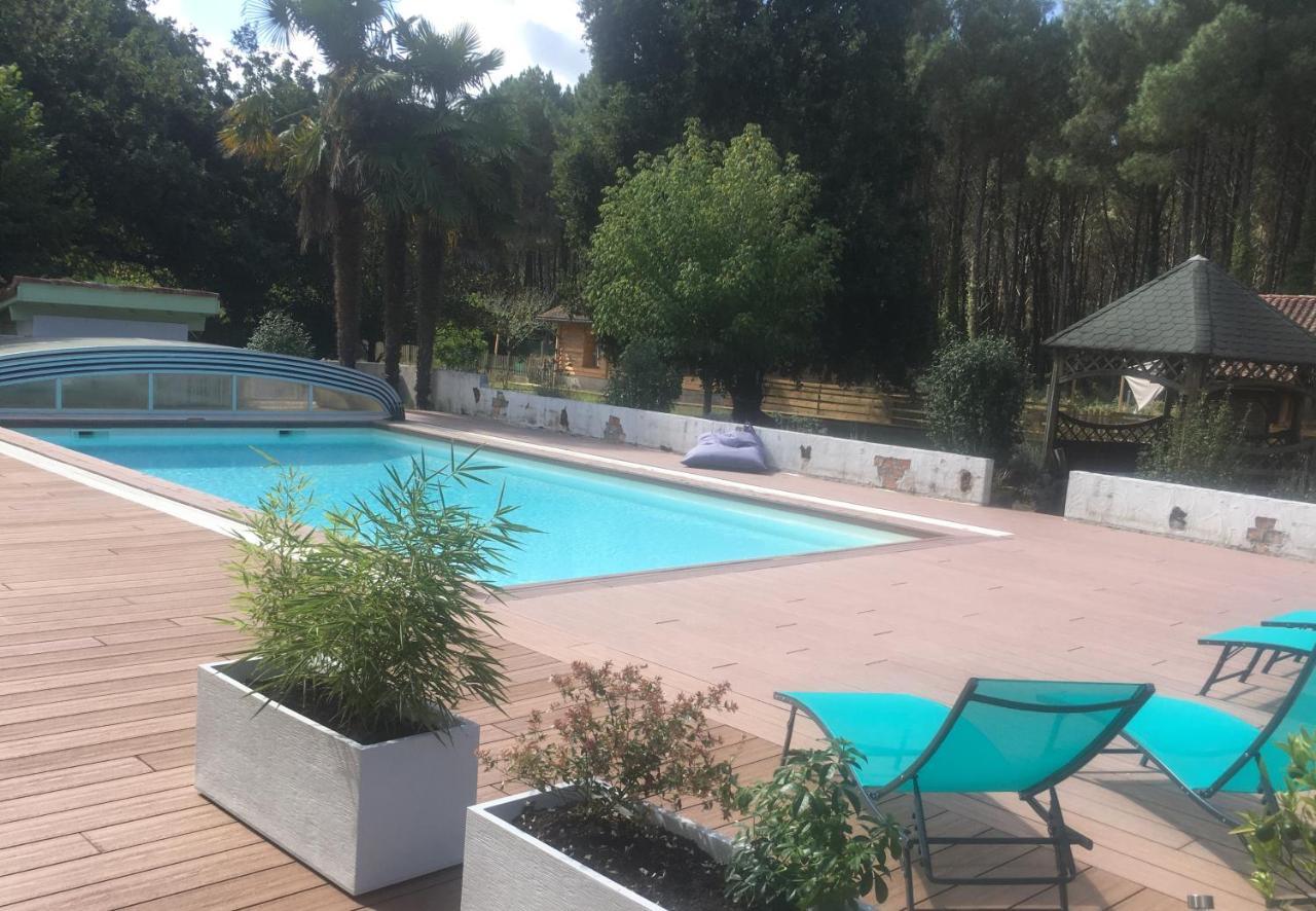 Les Gites Du Grand Chene Saint-Paul-en-Born Luaran gambar